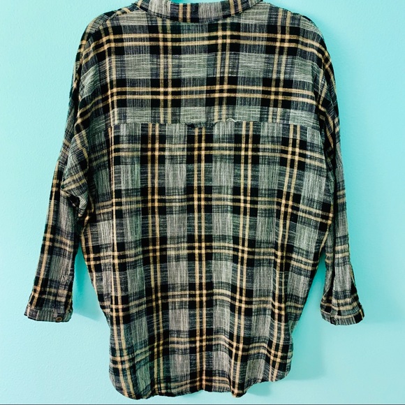 Black Plaid Button Down Oversized Linen Top - Picture 8 of 8